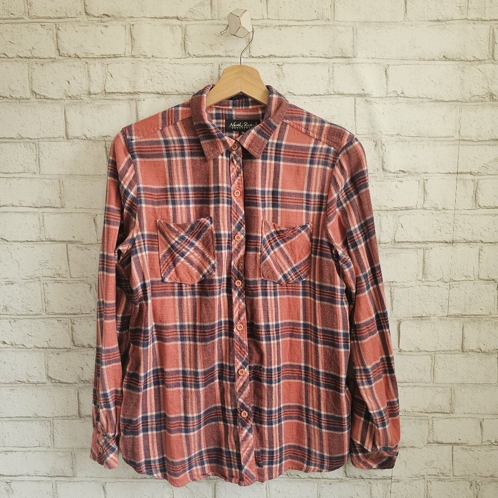 ☆ NORTH RIVER Coral Plaid Flannel Button-Up Shirt, M